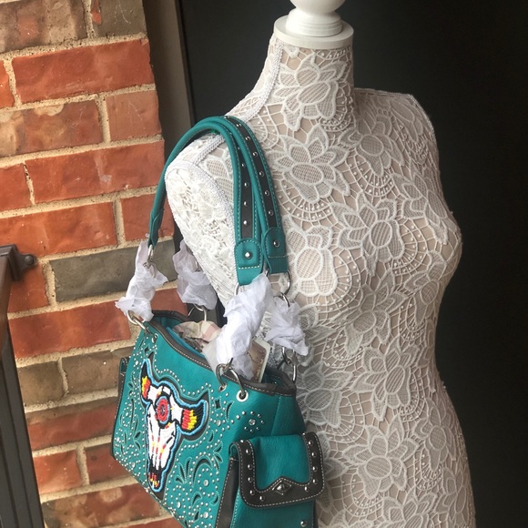 Montana West Beaded Steer Head Concealed Carry - Picture 6 of 8